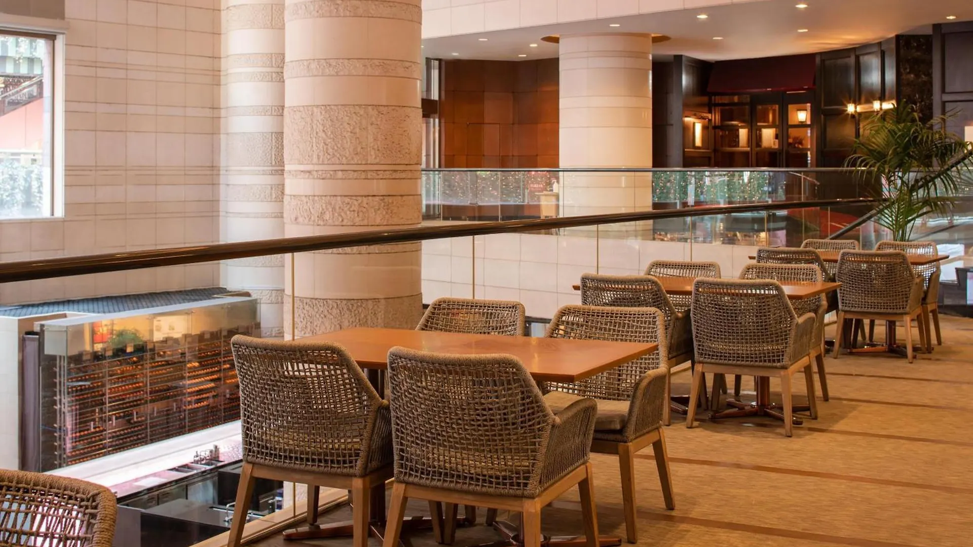 Grand Hyatt Fukuoka Hotel 5*, Fukuoka (Fukuoka)
